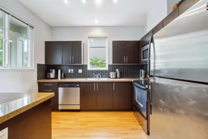32 6575 192 Street, Surrey, BC
