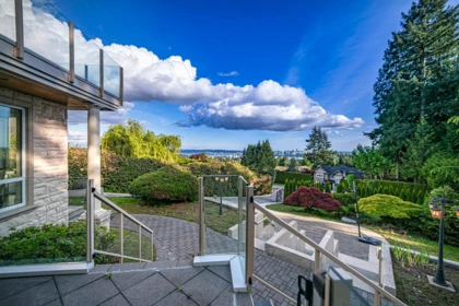 Outdoor Deck Photo of 761 Eyremount Drive, West Vancouver, BC