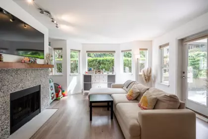 223 6707 Southpoint Drive, Burnaby, BC, Burnaby — Apartment/Condo for sale