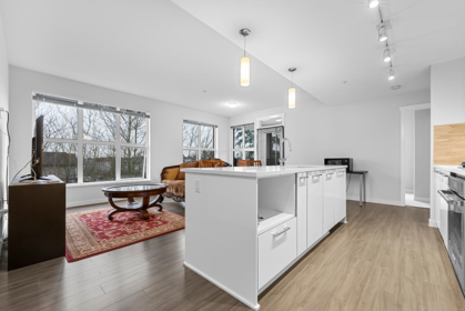333 9551 Alexandra Road, Richmond, BC