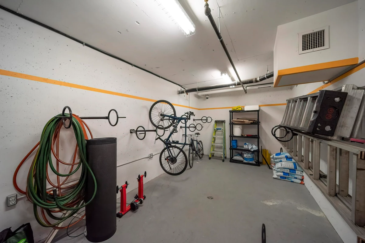 Hallway Photo of 102 908 Keith Road, West Vancouver, BC