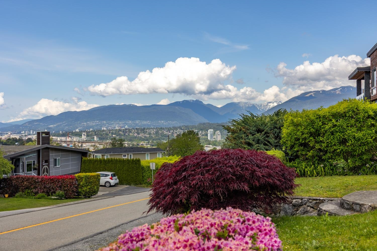 Living Room Photo of 4835 Empire Drive, Burnaby, BC