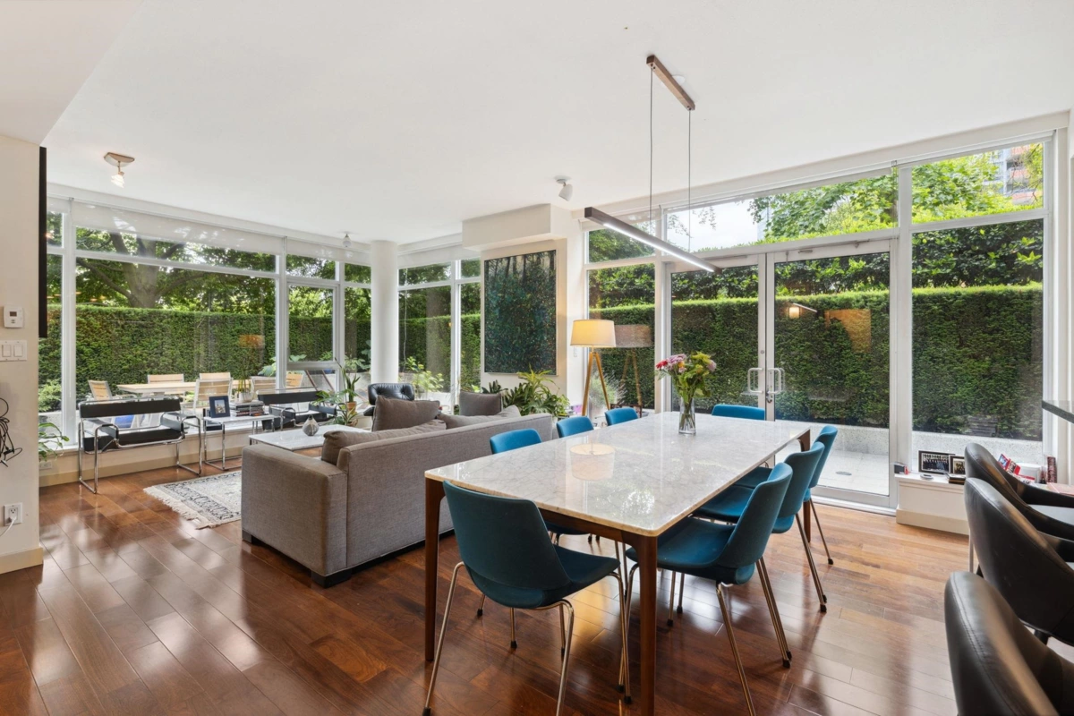 Breakfast Nook Photo of TH12 1233 W Cordova Street, Vancouver, BC