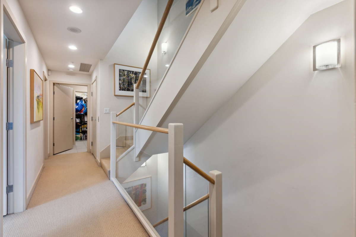 Guest Bathroom Photo of TH12 1233 W Cordova Street, Vancouver, BC