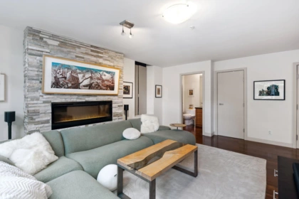 TH12 1233 W Cordova Street, Vancouver, BC, Vancouver — Townhouse for sale