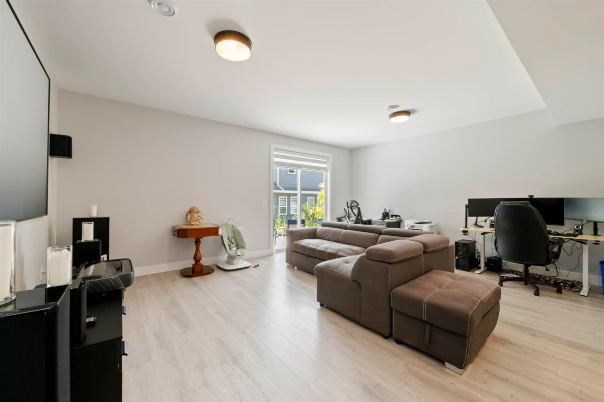 Backyard Photo of 36 4217 Old Clayburn Road, Abbotsford, BC