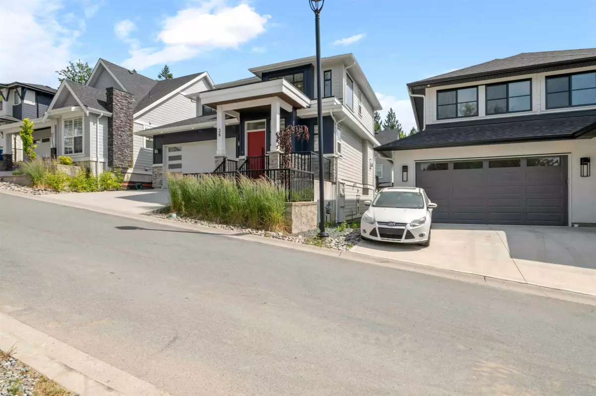 Family Room Photo of 36 4217 Old Clayburn Road, Abbotsford, BC