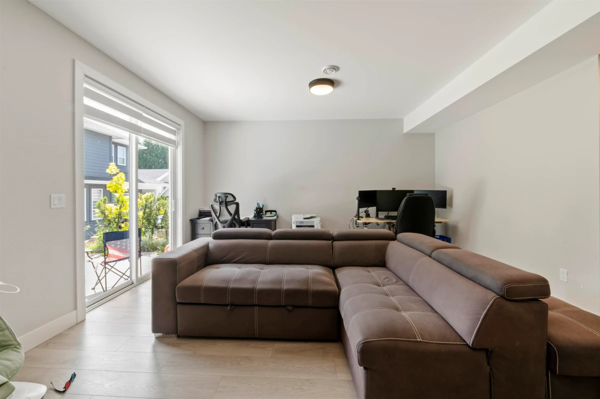 Garden / Landscaping Photo of 36 4217 Old Clayburn Road, Abbotsford, BC