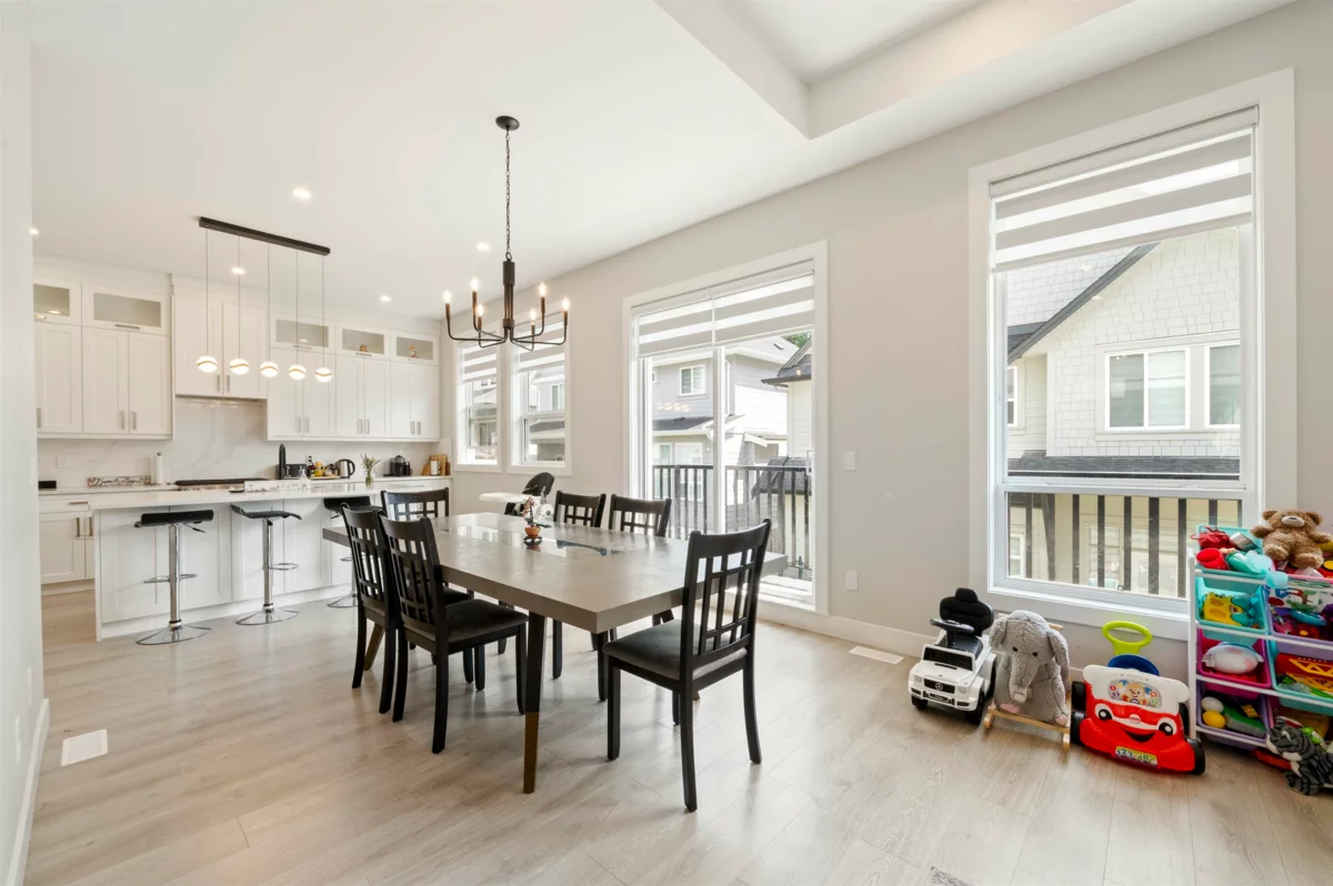 Primary Bathroom Photo of 36 4217 Old Clayburn Road, Abbotsford, BC