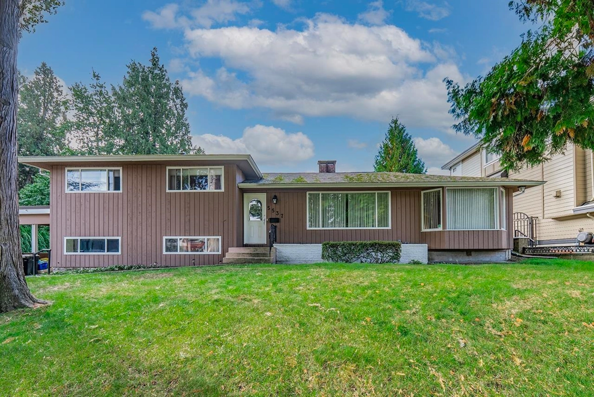 Exterior Front Photo of 5537 Rugby Street, Burnaby, BC