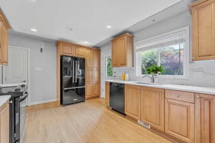 5537 Rugby Street, Burnaby, BC, Burnaby — Single Family Residence for sale