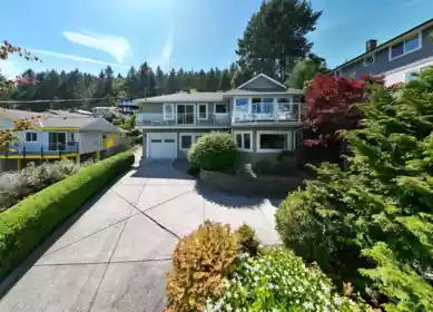 441 S Fletcher Road, Gibsons, BC, Gibsons — Single Family Residence for sale