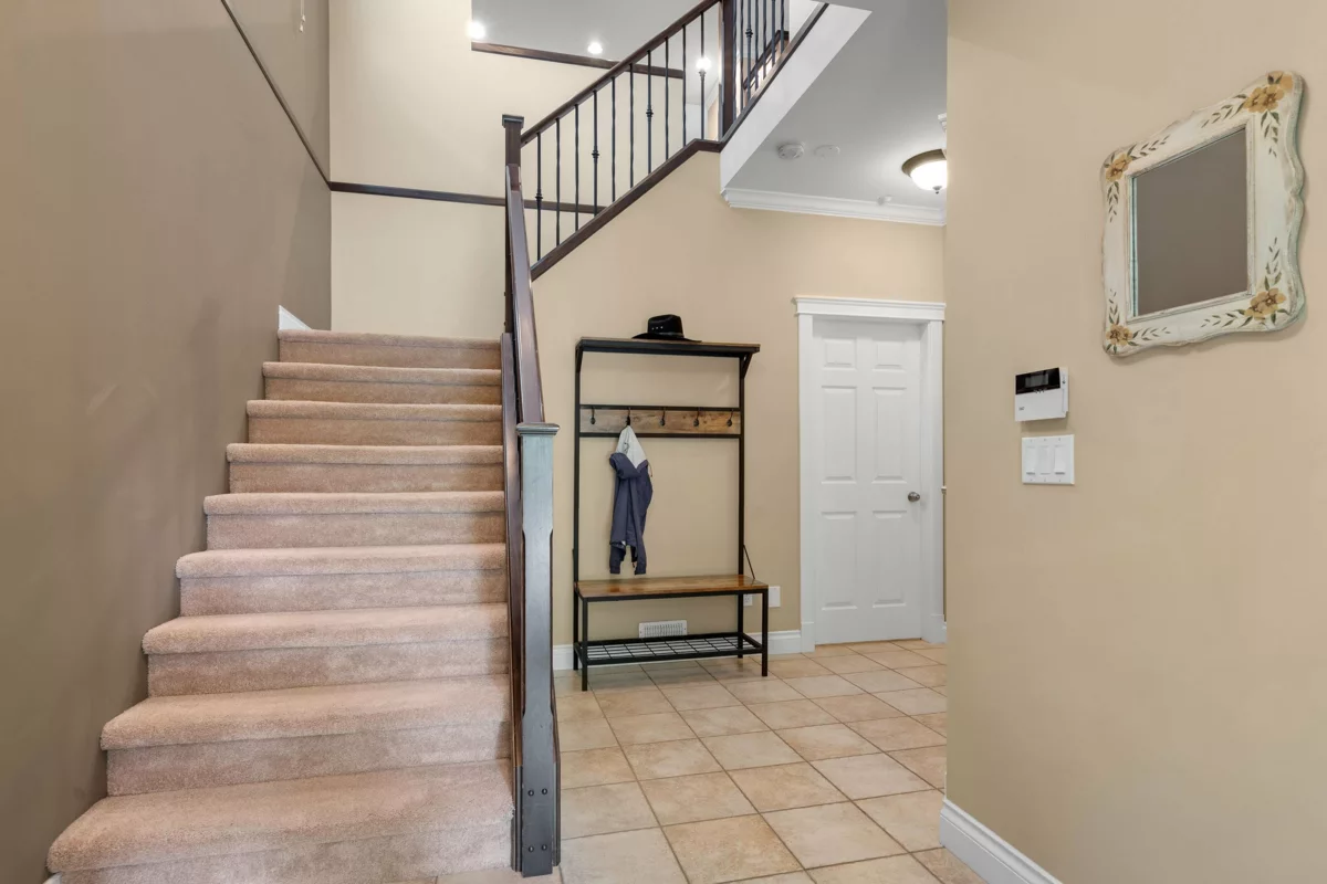 Dining Area Photo of 23669 133 Avenue, Maple Ridge, BC