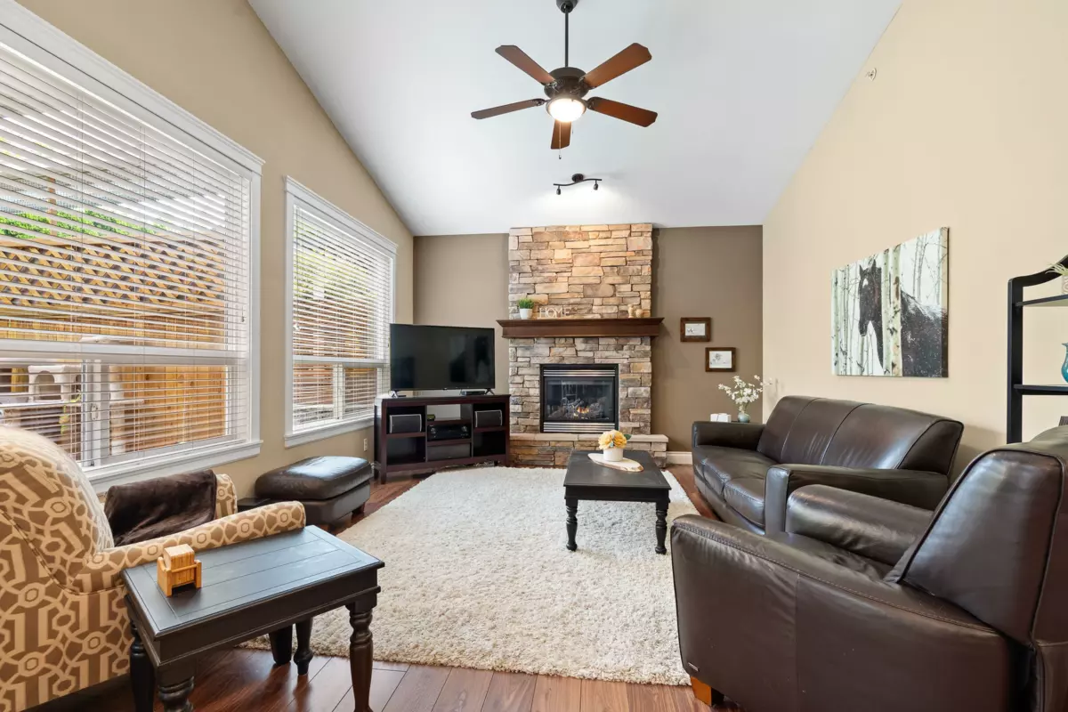 Guest Bathroom Photo of 23669 133 Avenue, Maple Ridge, BC