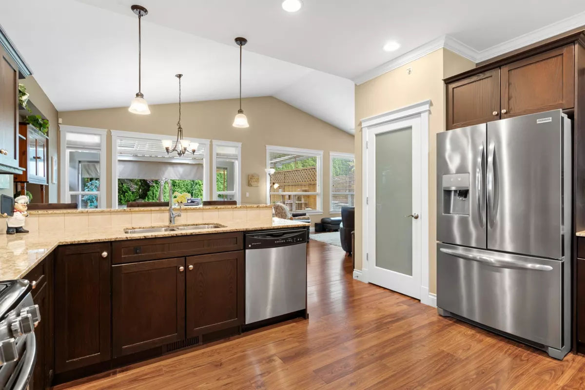 Primary Bedroom Photo of 23669 133 Avenue, Maple Ridge, BC