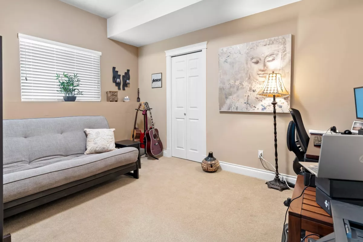 Swimming Pool Photo of 23669 133 Avenue, Maple Ridge, BC