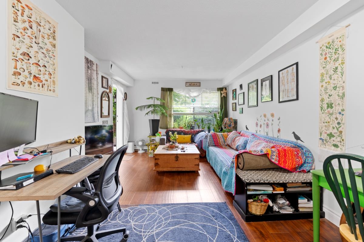 Family Room Photo of 108 20561 113 Avenue, Maple Ridge, BC