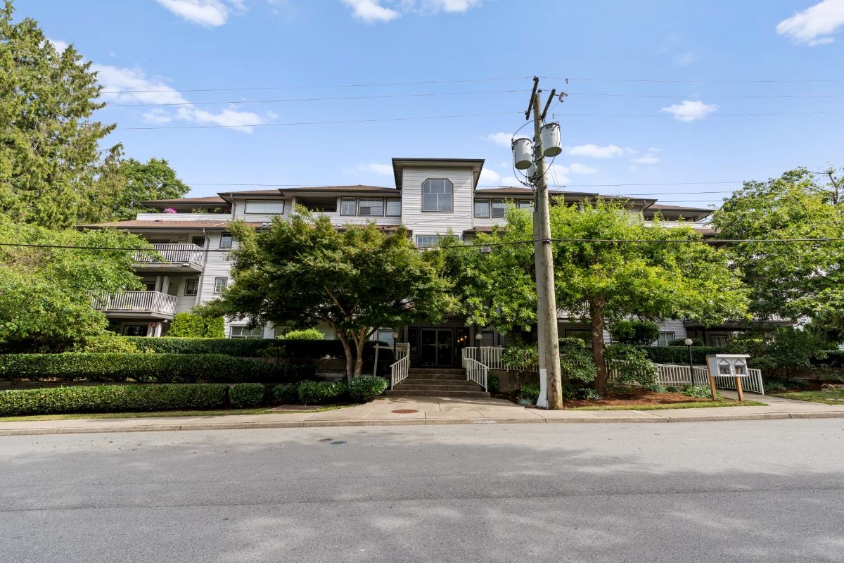 Laundry Room Photo of 108 20561 113 Avenue, Maple Ridge, BC