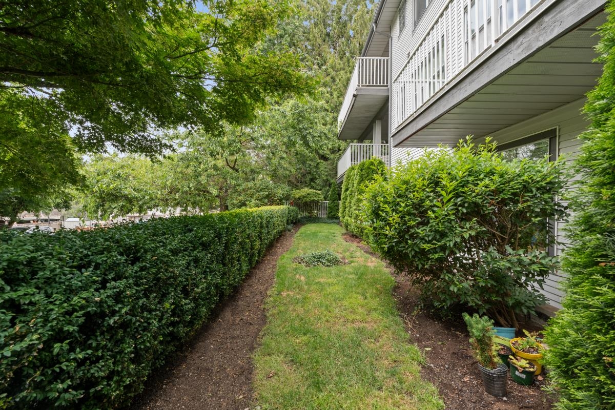 Office / Den Photo of 108 20561 113 Avenue, Maple Ridge, BC