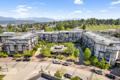 142 10838 City Parkway, Surrey, BC, Surrey — Apartment/Condo for sale