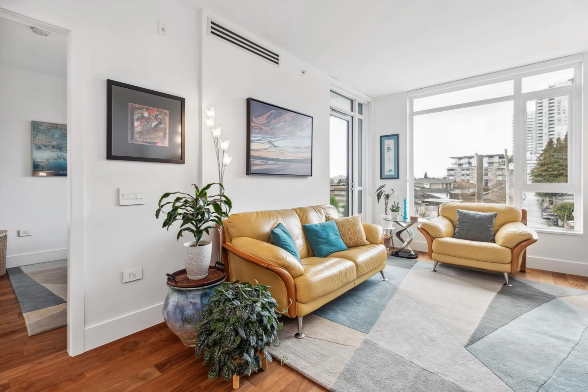 Family Room Photo of 405 389 W 59th Avenue, Vancouver, BC