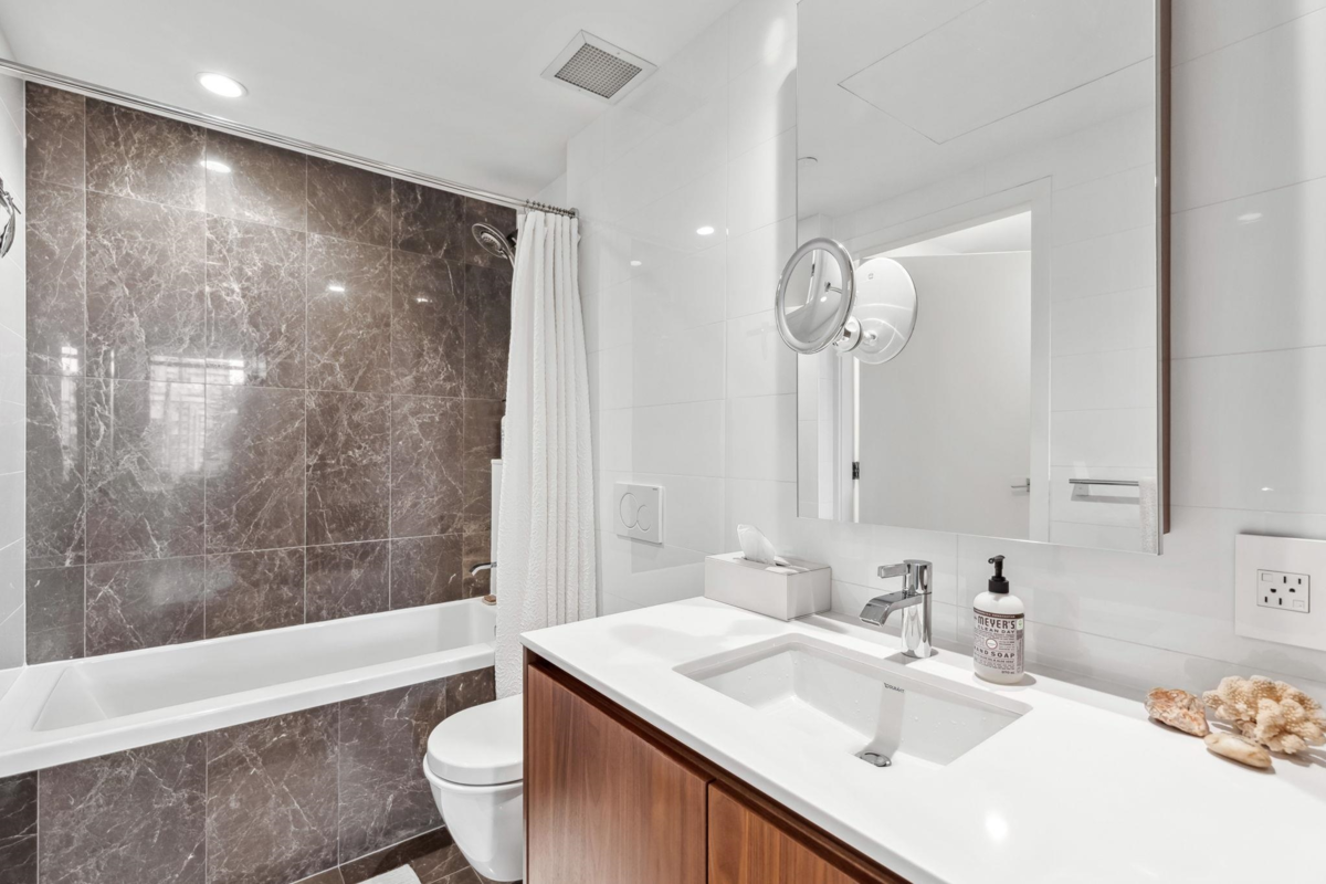 Office / Den Photo of 405 389 W 59th Avenue, Vancouver, BC