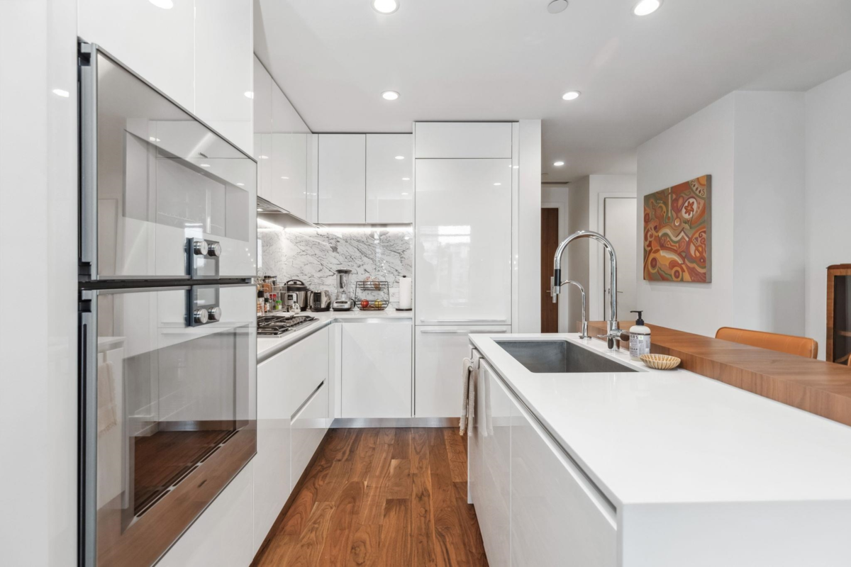 Primary Bedroom Photo of 405 389 W 59th Avenue, Vancouver, BC