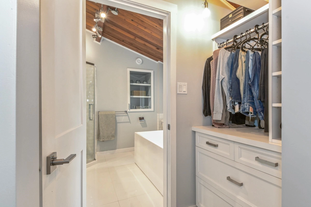 Garage Interior Photo of 22948 132 Avenue, Maple Ridge, BC