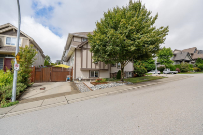 19766 69 Avenue, Langley, BC, Langley — Single Family Residence for sale