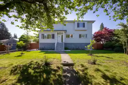 8684 12th Avenue, Burnaby, BC, Burnaby — Single Family Residence for sale