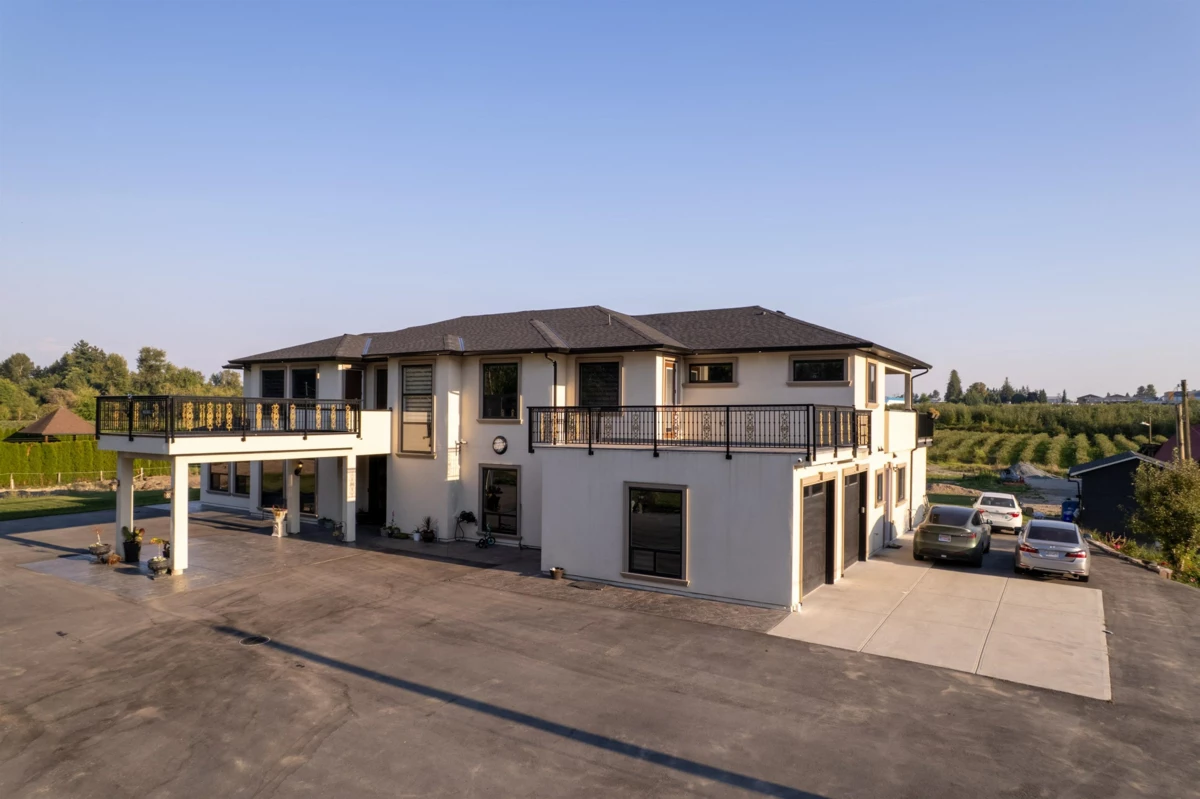 Breakfast Nook Photo of 26070 36 Avenue, Langley, BC