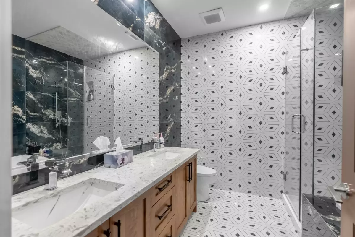 Front Yard Photo of 26070 36 Avenue, Langley, BC