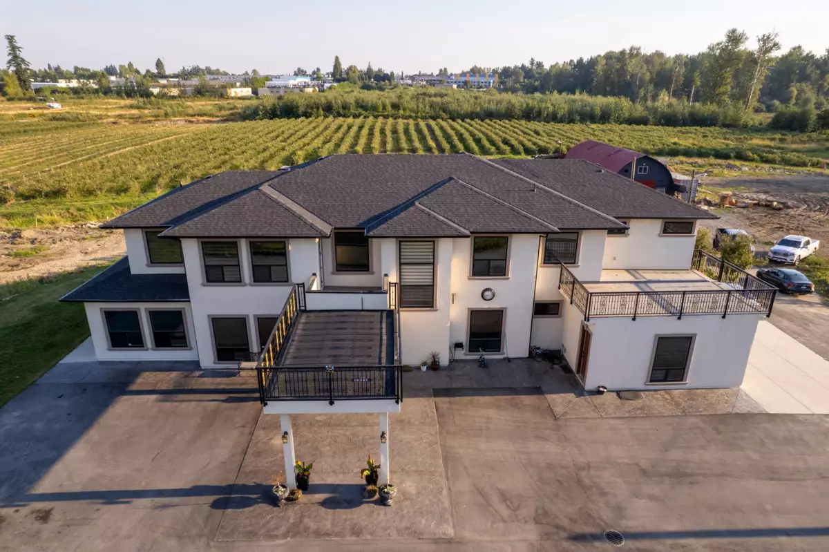 Kitchen Photo of 26070 36 Avenue, Langley, BC
