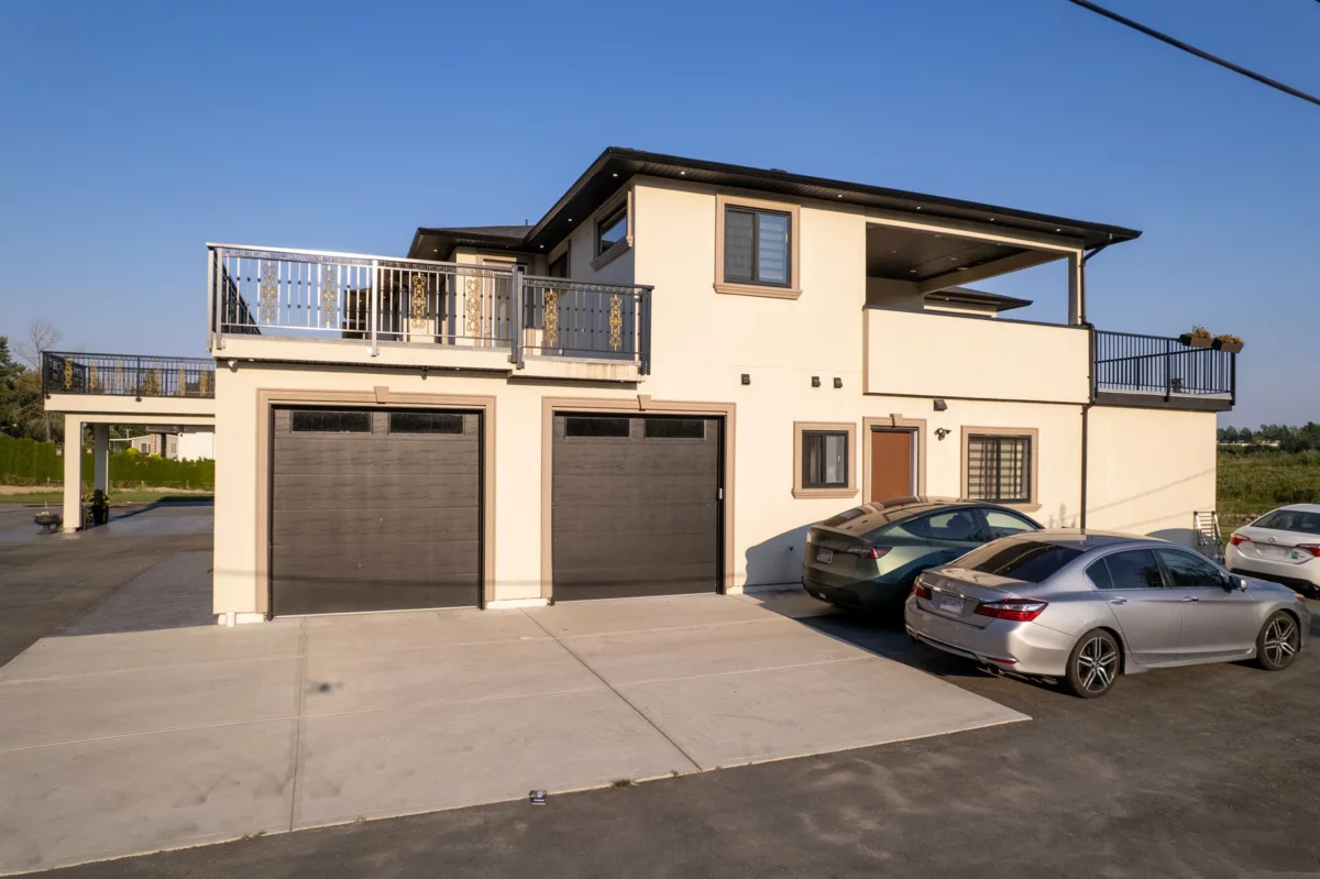 Primary Bedroom Photo of 26070 36 Avenue, Langley, BC