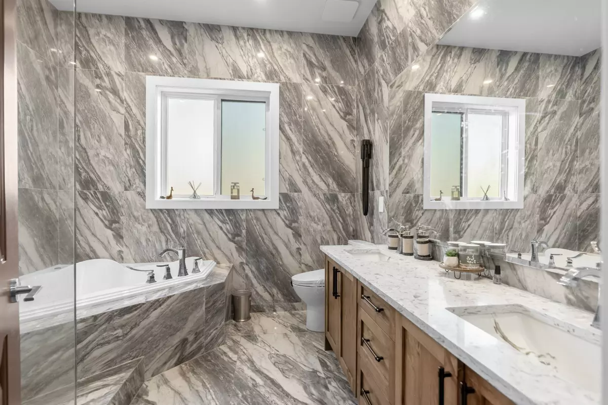 Staircase Photo of 26070 36 Avenue, Langley, BC