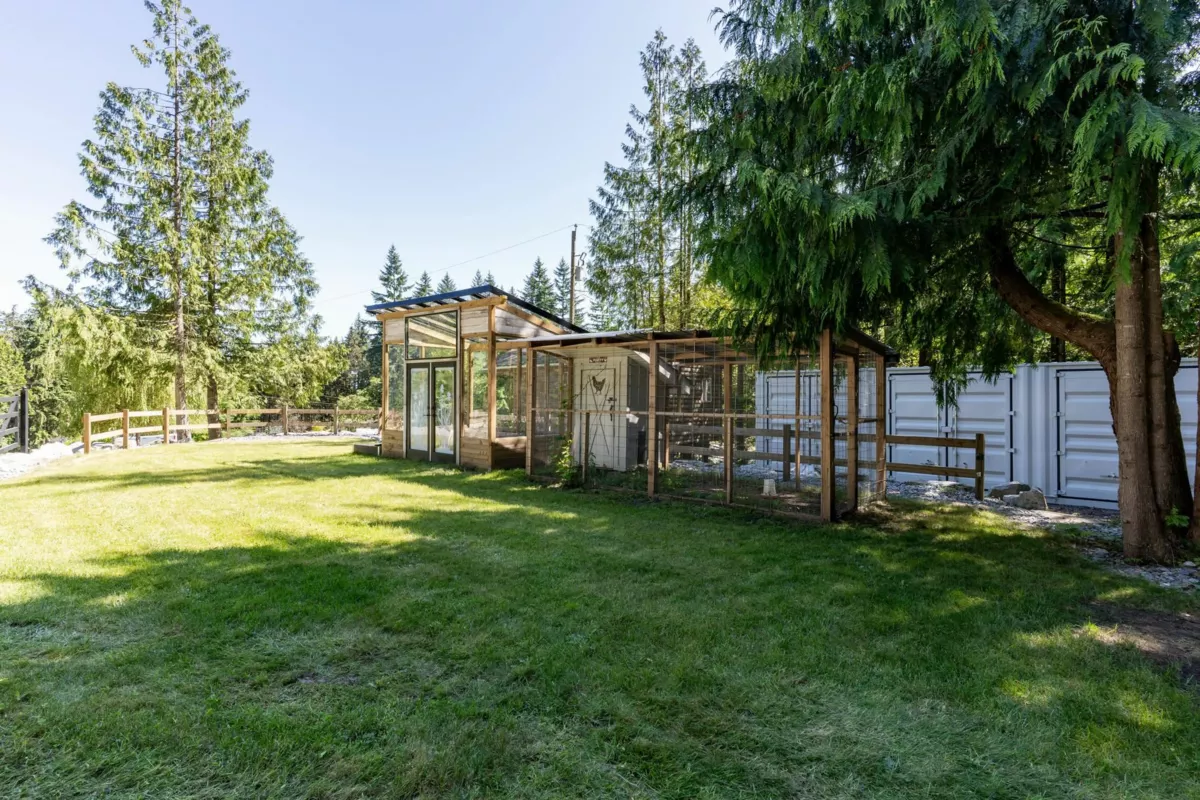 Backyard Photo of 27561 Sayers Crescent, Maple Ridge, BC