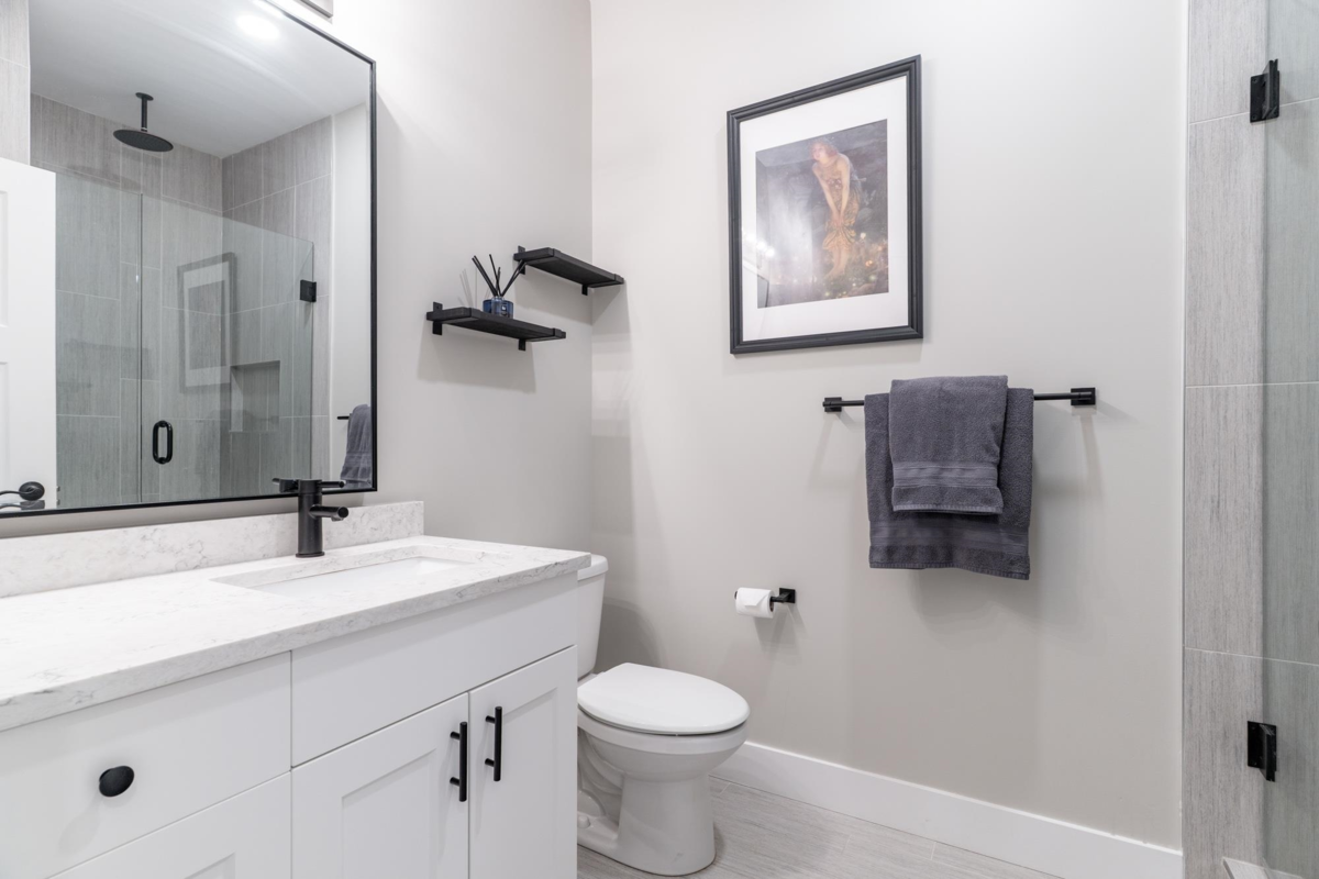 Entry Foyer Photo of 27561 Sayers Crescent, Maple Ridge, BC