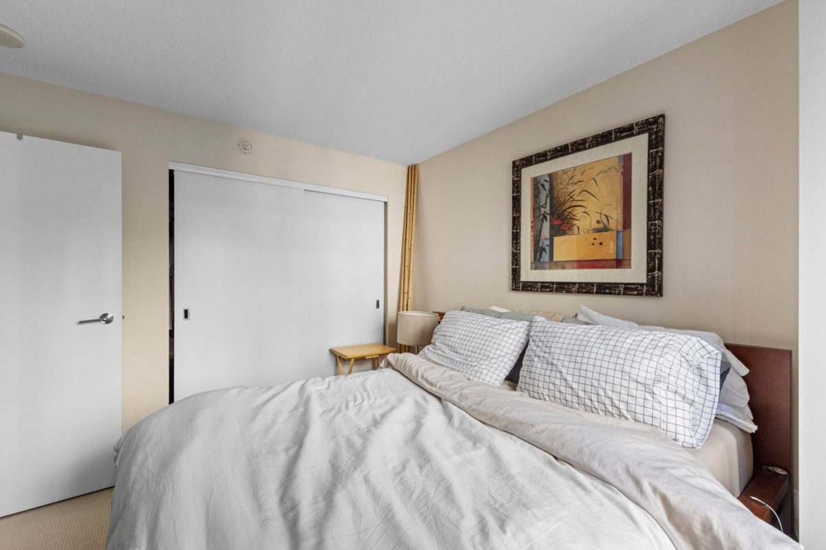 Basement Recreation Room Photo of 507 1088 Richards Street, Vancouver, BC