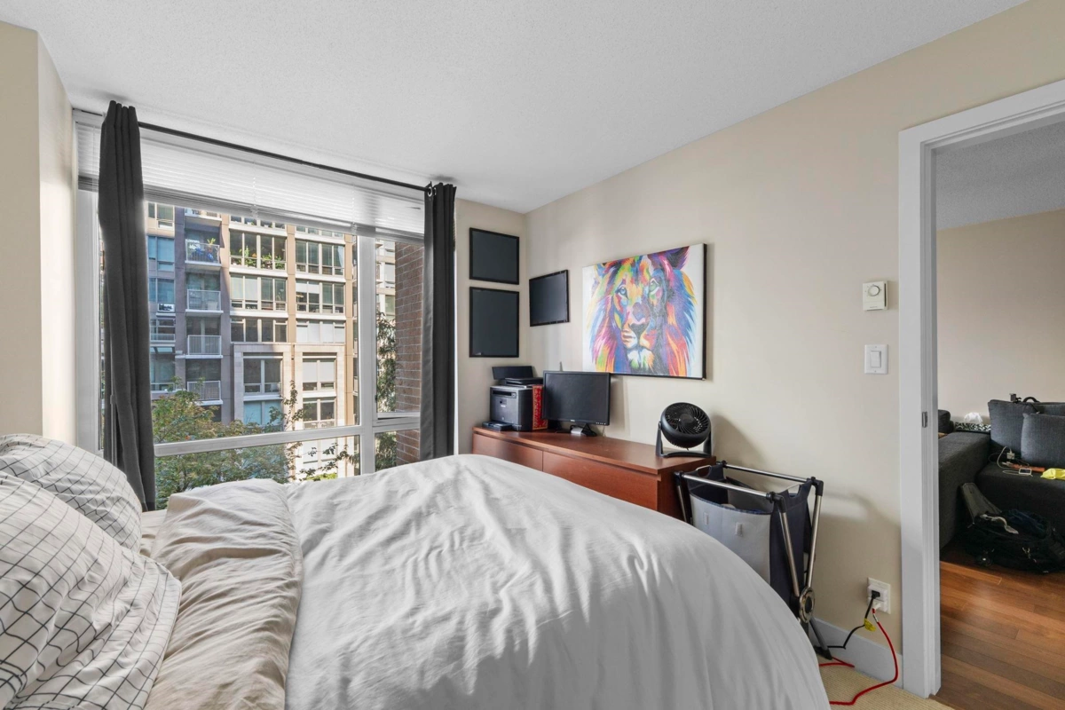 Loft / Bonus Room Photo of 507 1088 Richards Street, Vancouver, BC