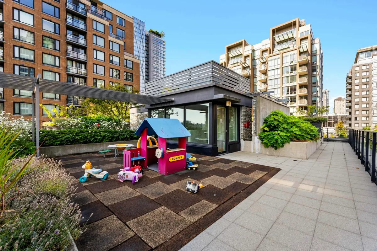 Outdoor Patio Photo of 507 1088 Richards Street, Vancouver, BC
