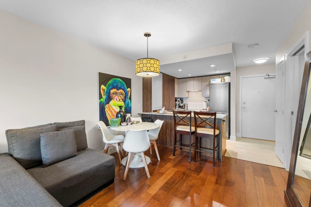 Primary Bathroom Photo of 507 1088 Richards Street, Vancouver, BC