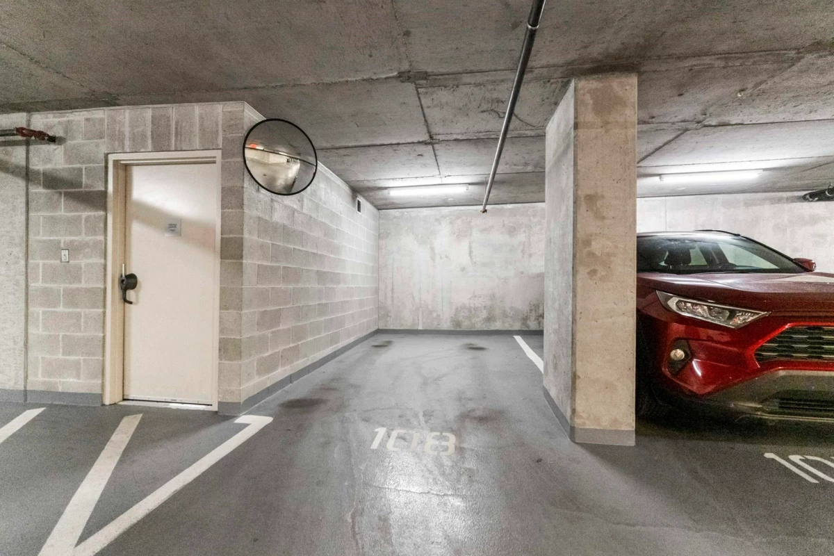 Staircase Photo of 507 1088 Richards Street, Vancouver, BC