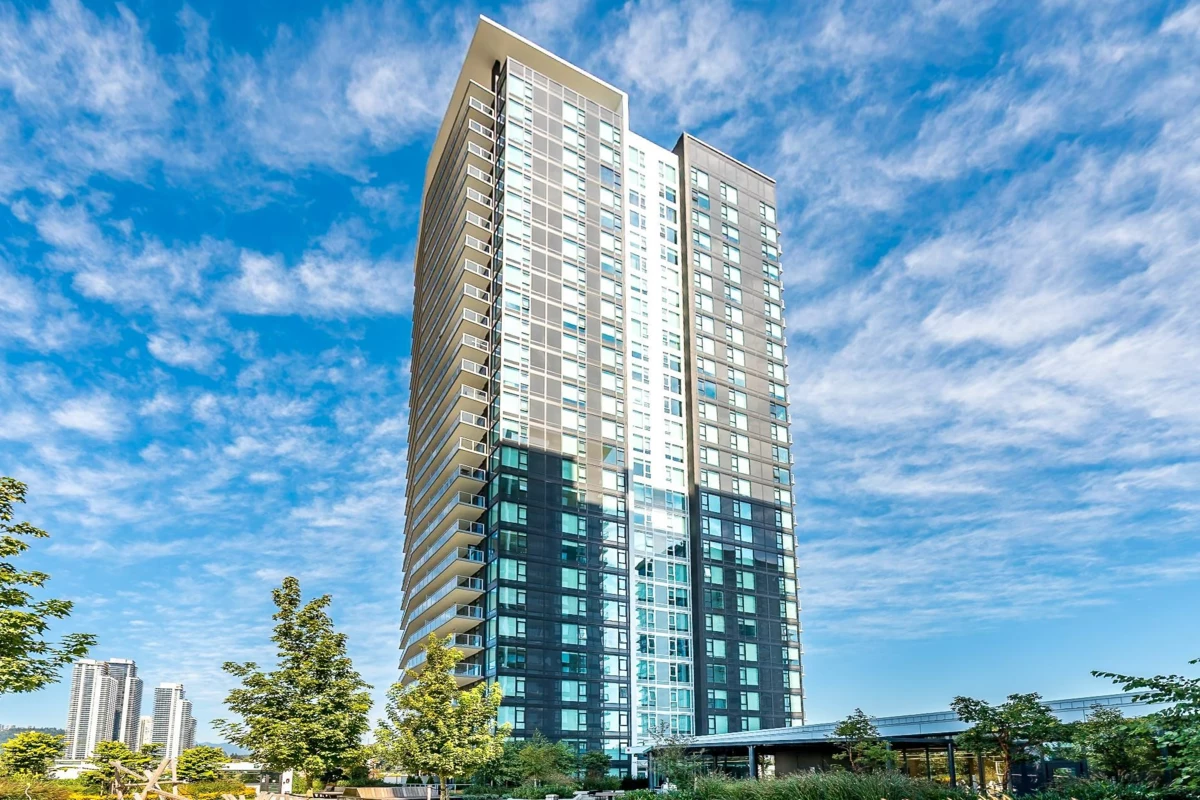 Backyard Photo of 1005 318 Alderson Avenue, Coquitlam, BC