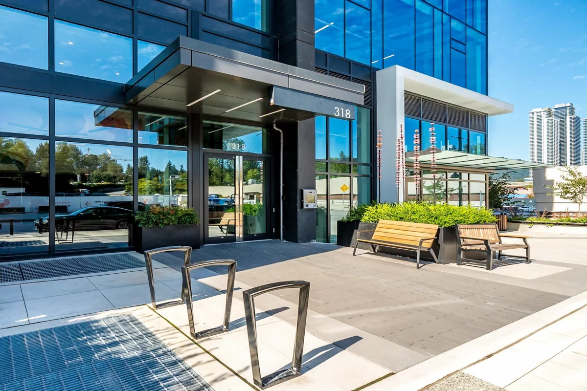 Garden / Landscaping Photo of 1005 318 Alderson Avenue, Coquitlam, BC