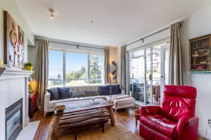 302 3608 Deercrest Drive, North Vancouver, BC