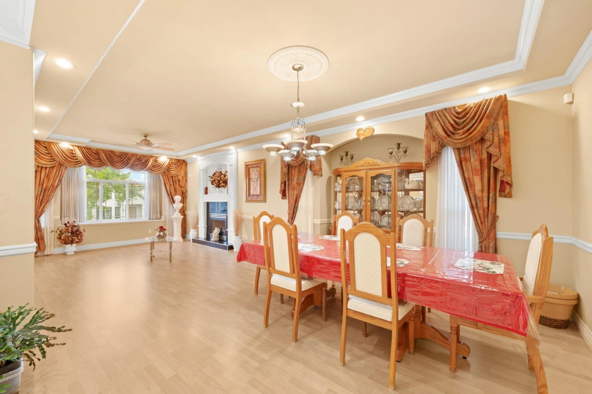 Kitchen Photo of 12336 Iona Place, Surrey, BC