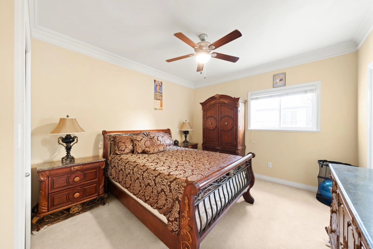 Primary Bathroom Photo of 12336 Iona Place, Surrey, BC