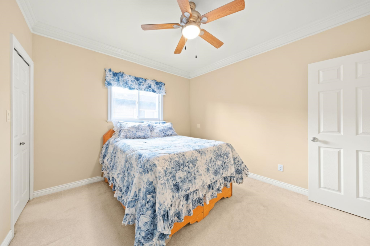 Walk-In Closet Photo of 12336 Iona Place, Surrey, BC