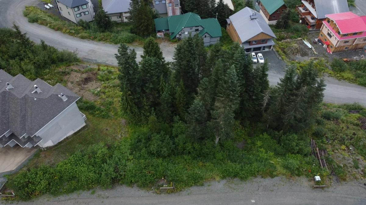 Living Room Photo of 20950 Snowflake Crescent, Agassiz, BC