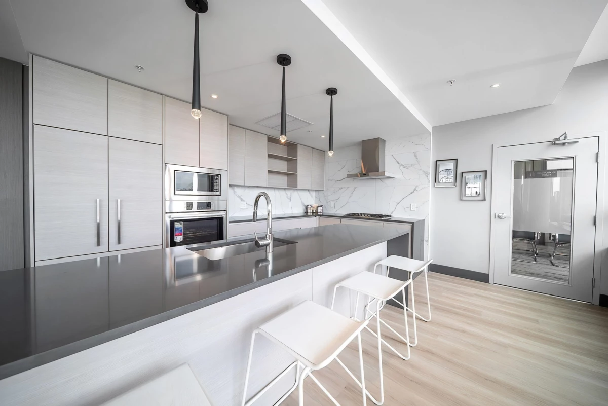 Outdoor Patio Photo of 508 823 Carnarvon Street, New Westminster, BC